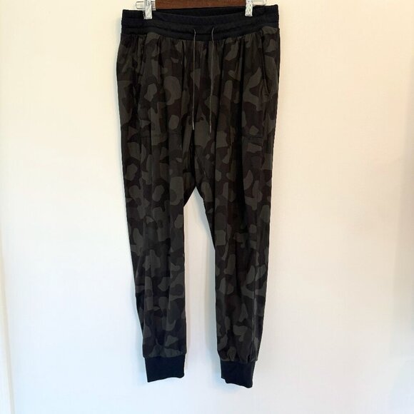 🖤 Zella Men's Camo Joggers - Size Large 🖤 - Picture 1 of 6